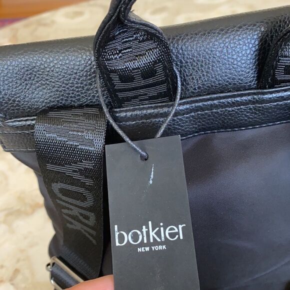 NWT Botkier New York Mini Trigger Backpack - Picture 6 of 8